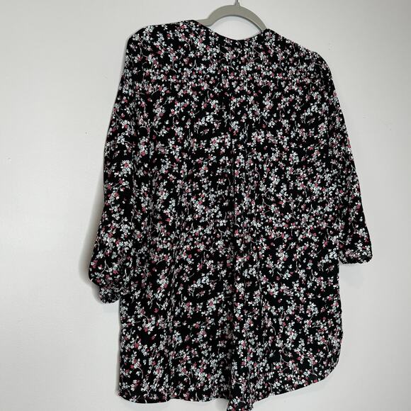 41 Hawthorn Split Neck Blouse Black Floral 3/4 Sleeve NWT Size Medium - Picture 5 of 8